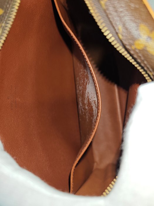 Louis Vuitton COMPIEGNE 23, Cartera de mano