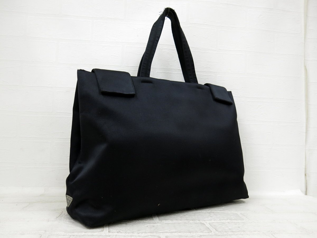 Prada – Bolso de mano vintage en satén negro