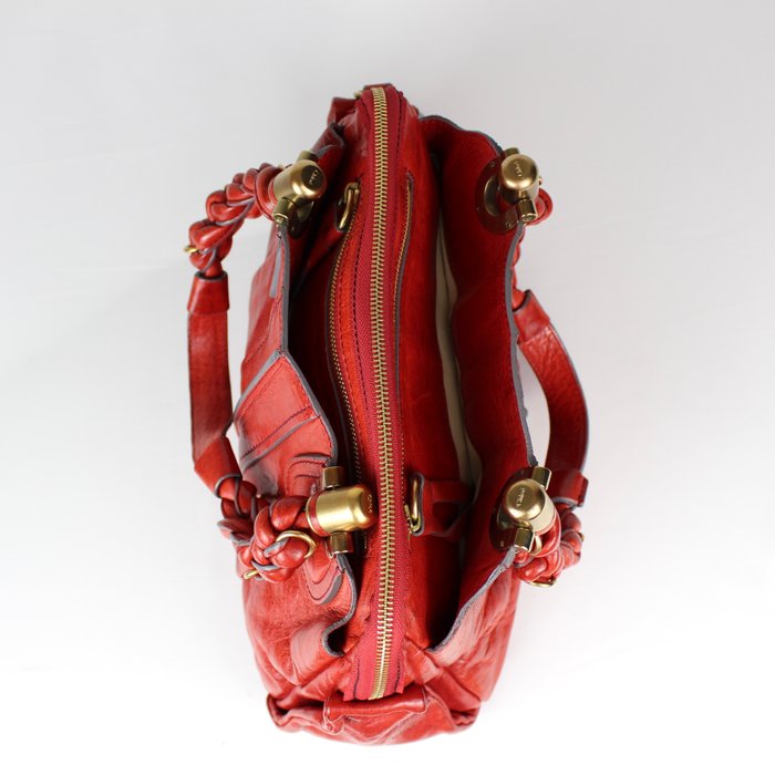 Chloé Heloise piel roja