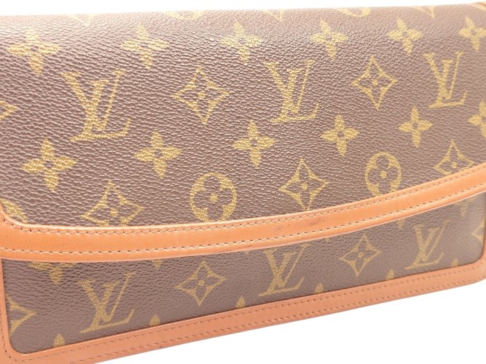 Louis Vuitton – Pochette Dame Vintage Monogram