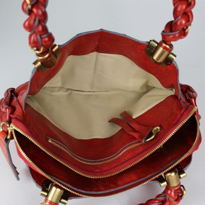 Chloé Heloise piel roja