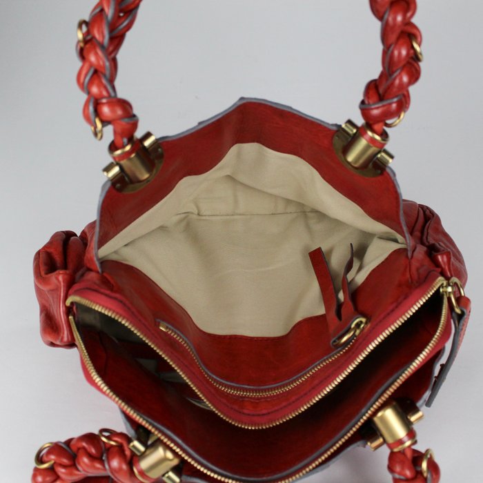 Chloé Heloise piel roja