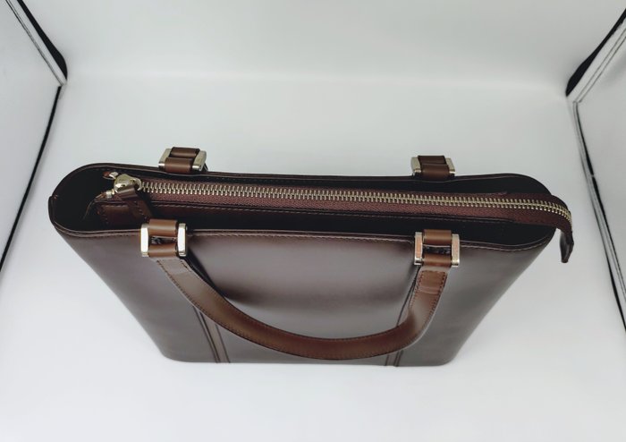 Burberry Tote cuero marrón