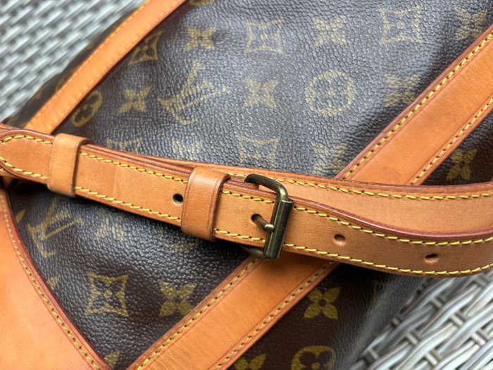 Louis Vuitton - Bolso de hombro Randonnee GM