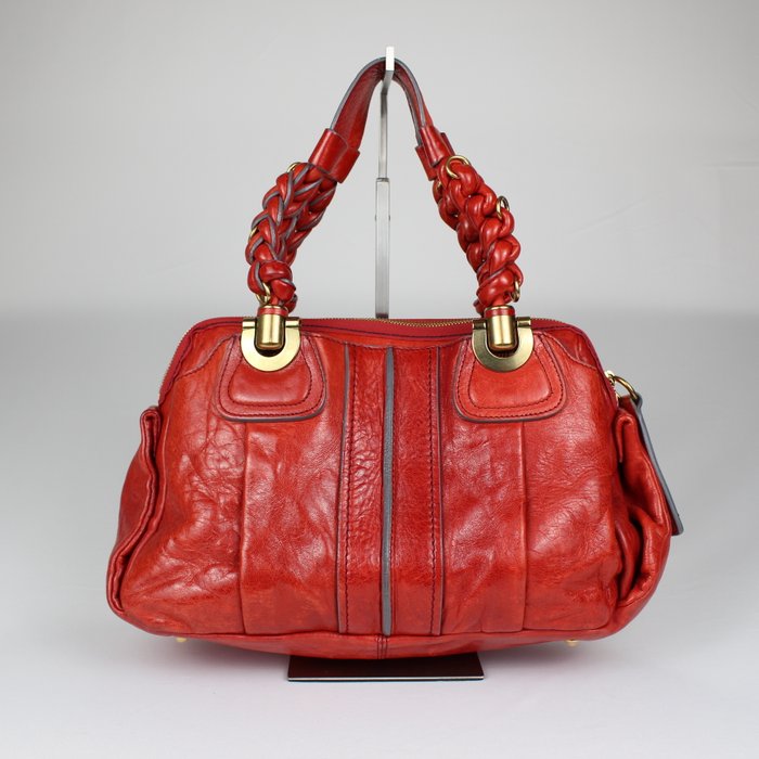 Chloé Heloise piel roja