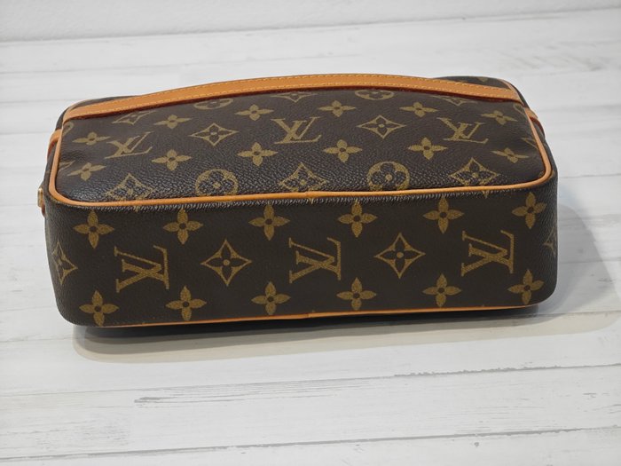 Louis Vuitton COMPIEGNE 23, Cartera de mano