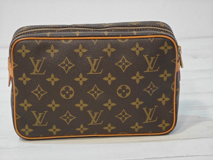 Louis Vuitton COMPIEGNE 23, Cartera de mano