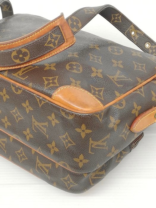 Bolso Louis Vuitton Nile