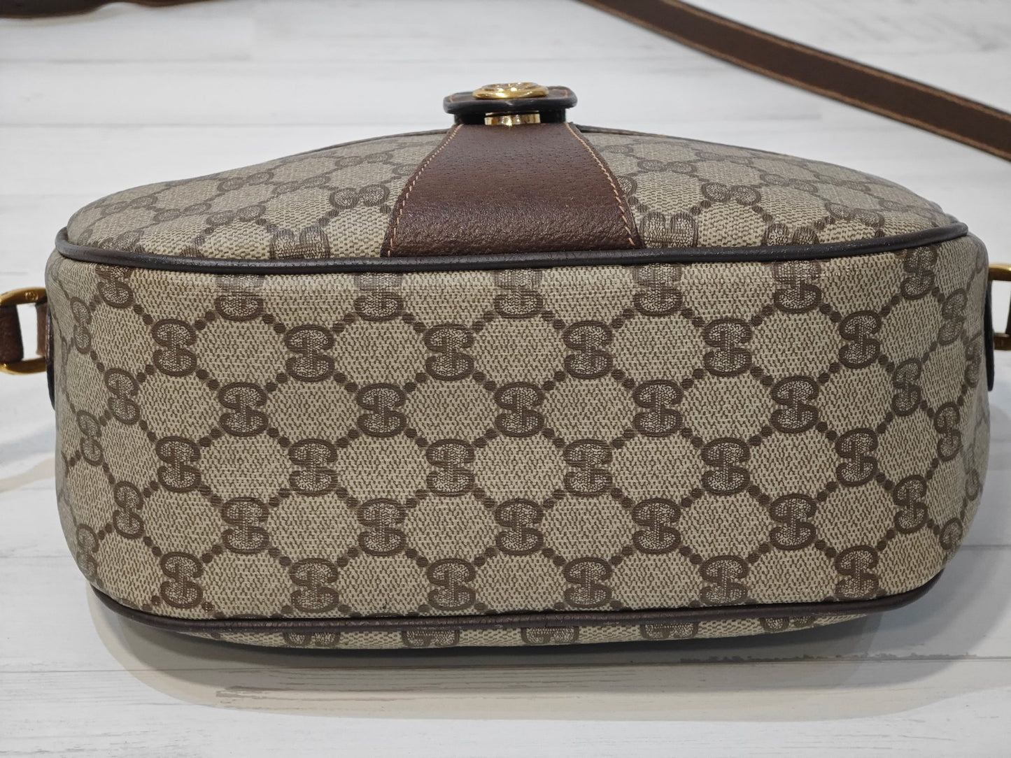 Bolso de hombro GUCCI GG Supreme pequeño