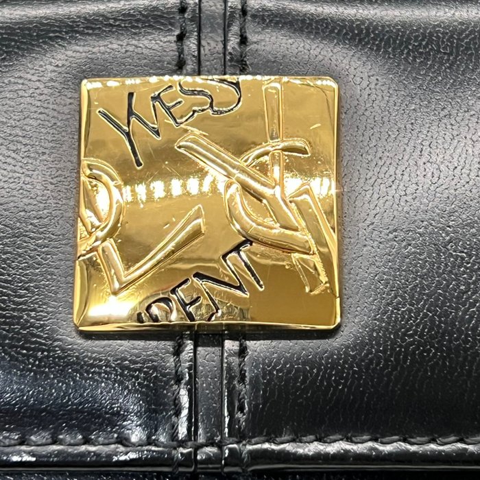 Yves Saint Laurent - Bolso de hombro de cuero negro