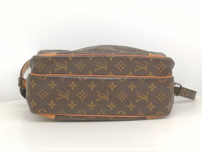 Bolso Louis Vuitton Nile