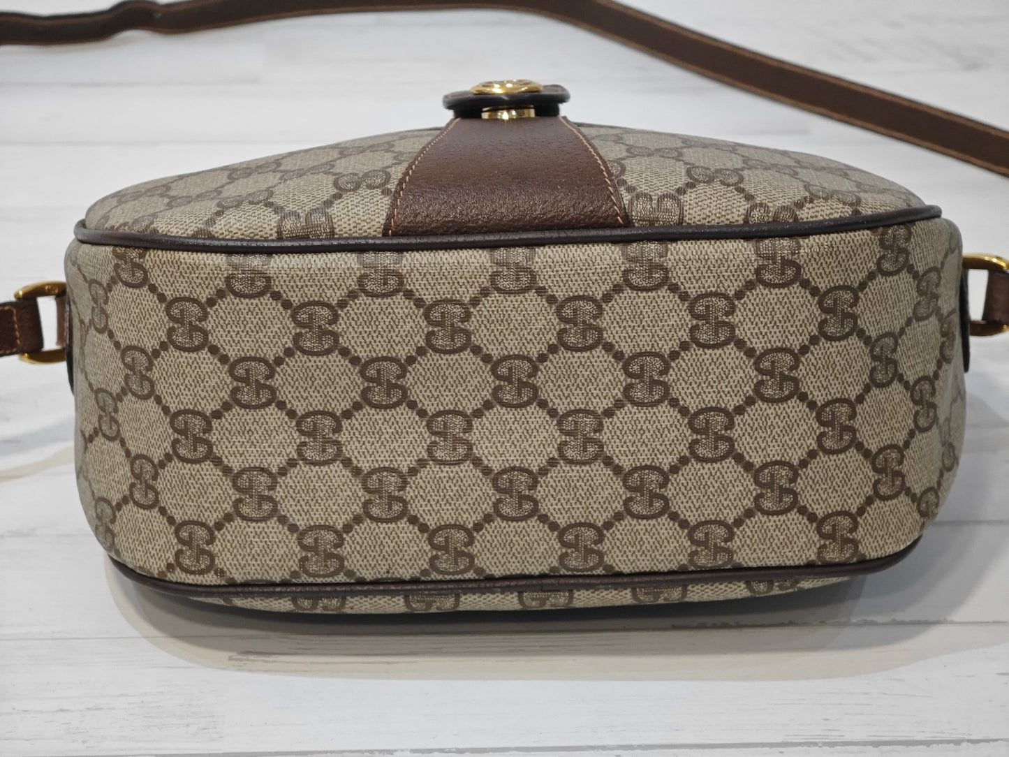 Bolso de hombro GUCCI GG Supreme pequeño